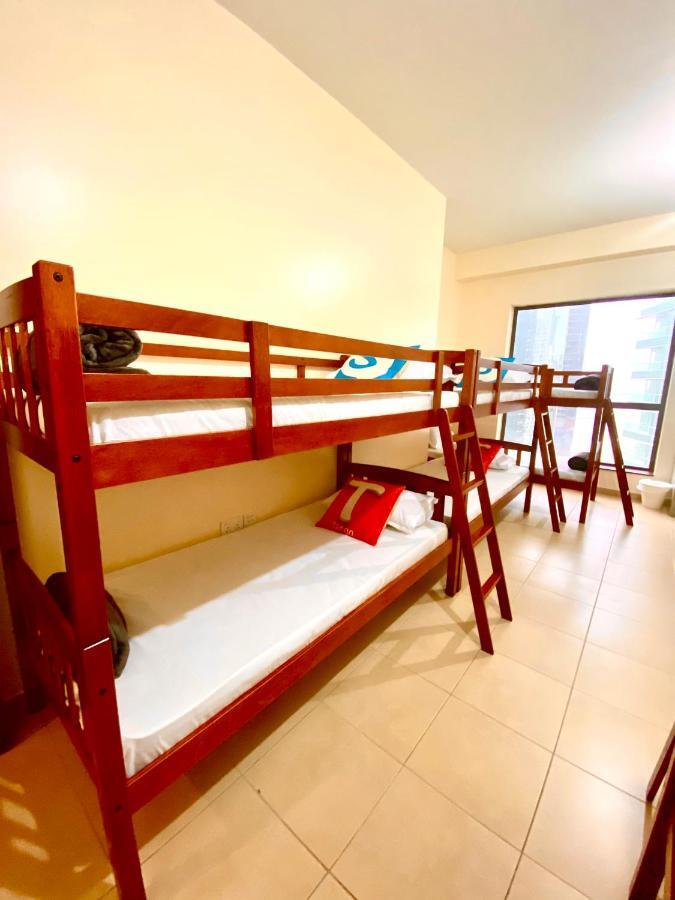 Хостел Bombay Backpackers Dxb (Adults Only) Дубай Екстер'єр фото