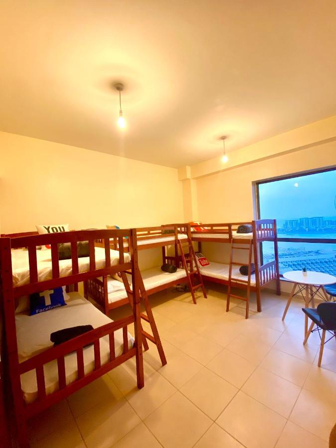 Хостел Bombay Backpackers Dxb (Adults Only) Дубай Екстер'єр фото
