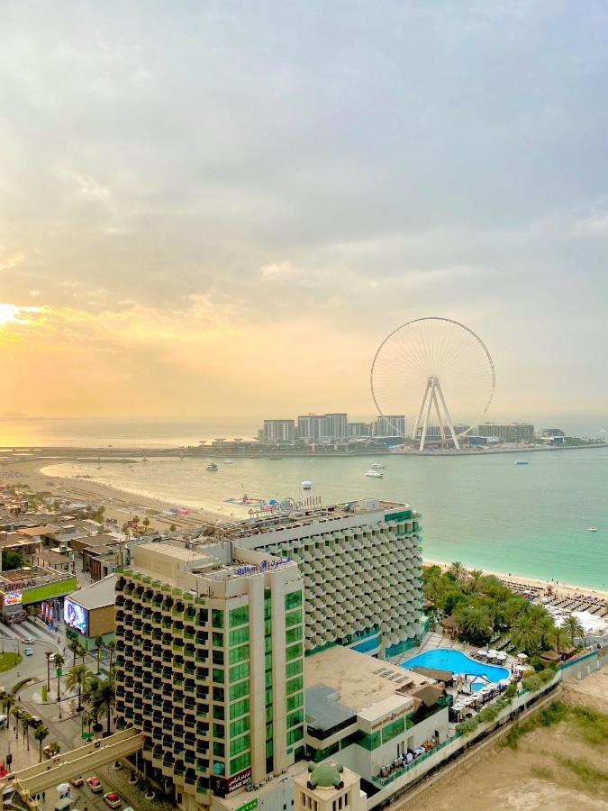 Хостел Bombay Backpackers Dxb (Adults Only) Дубай Екстер'єр фото